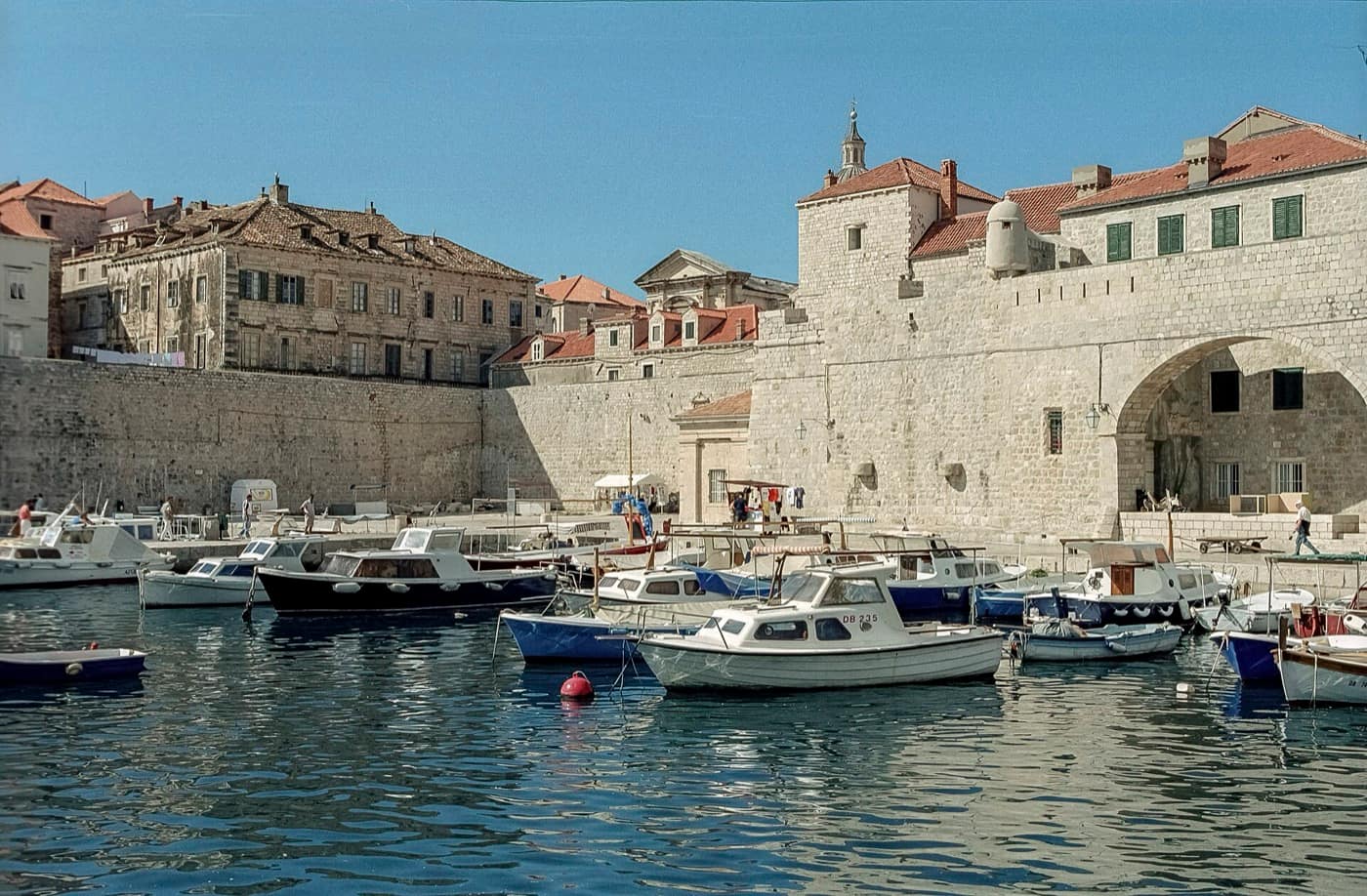 Dubrovnik — Old harbour, Dubrovnik 01 (js)