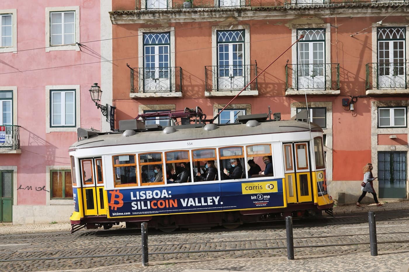 Lisbonne — Lissabon - Alfama - Largo Santa Luzia - Streetcar - 1