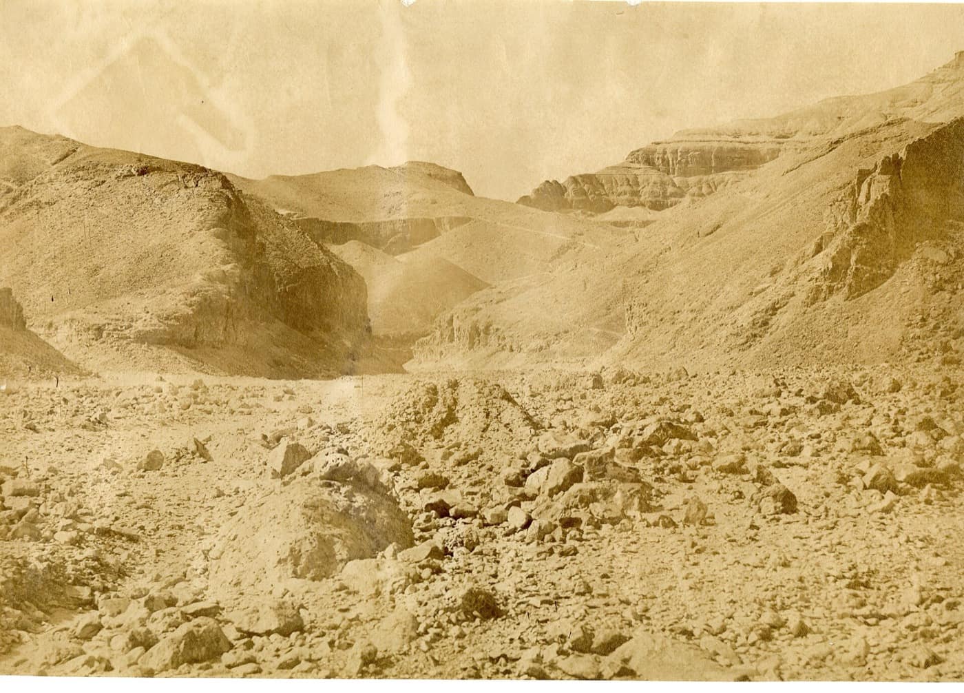 Louxor — Theban region, Valley of the Kings, 19th century pictures, 1870-1888, photo 2 of 8 - Archivio fotografico Museo Egizio, Turin
