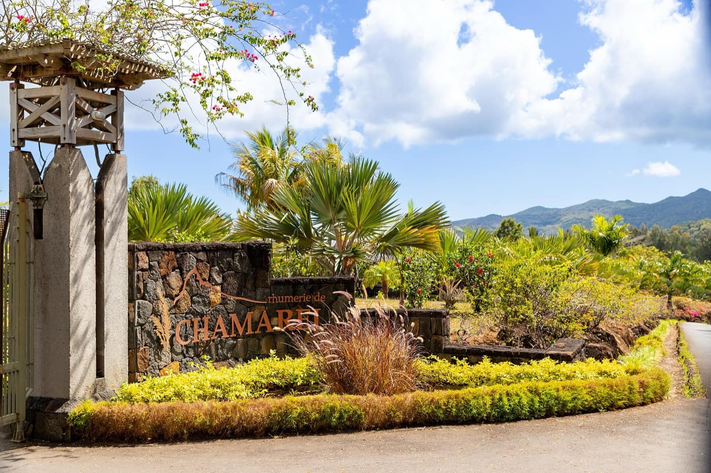 Île Maurice — Entrance of the Rhumerie de Chamarel Rum Distillery in Mauritius